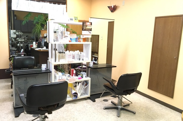 ミドルヘアの女性